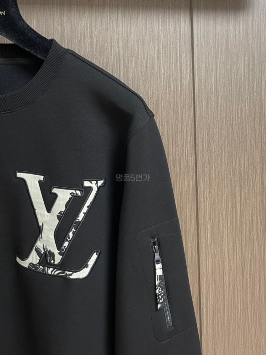 루이비통 LV 스키 코튼 크루넥 1AFAZI 상품 이미지 10